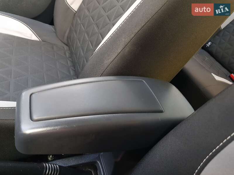 Внедорожник / Кроссовер Dacia Sandero StepWay 2014 в Чернигове