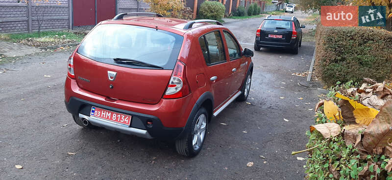 Позашляховик / Кросовер Dacia Sandero StepWay 2012 в Чернігові