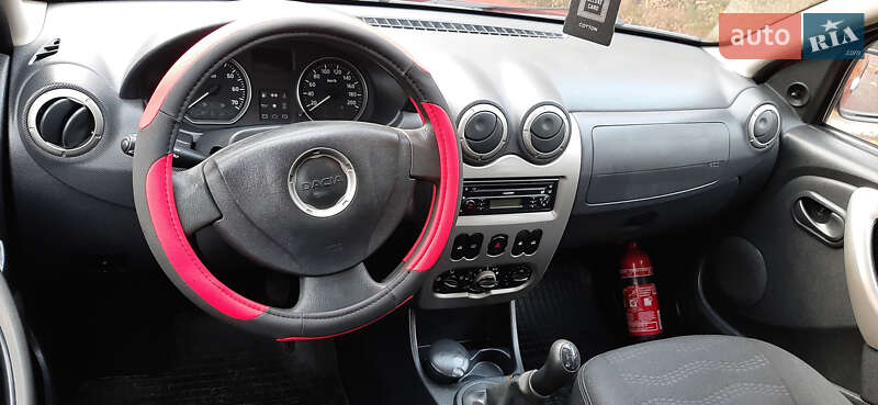 Позашляховик / Кросовер Dacia Sandero StepWay 2012 в Чернігові