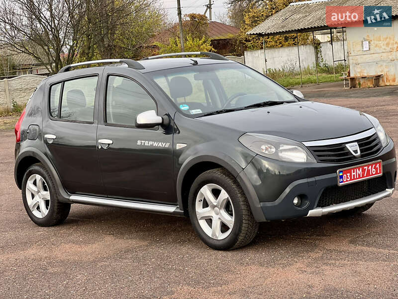 Позашляховик / Кросовер Dacia Sandero StepWay 2011 в Кролевці