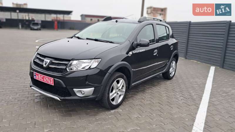 Внедорожник / Кроссовер Dacia Sandero StepWay 2013 в Дубно