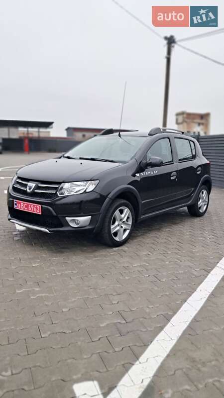 Внедорожник / Кроссовер Dacia Sandero StepWay 2013 в Дубно