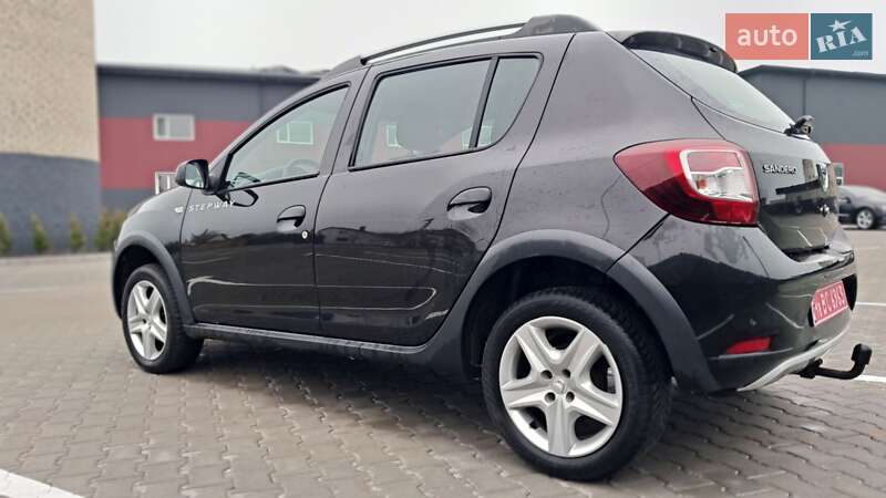 Внедорожник / Кроссовер Dacia Sandero StepWay 2013 в Дубно