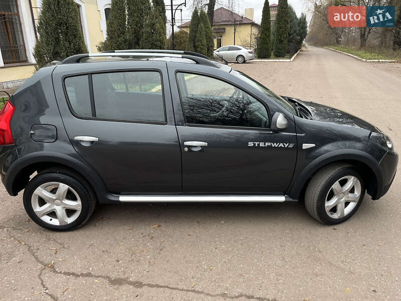 Внедорожник / Кроссовер Dacia Sandero StepWay 2011 в Радивилове фото 18 Внедорожник / Кроссовер Dacia Sandero StepWay 2011 в Радивилове