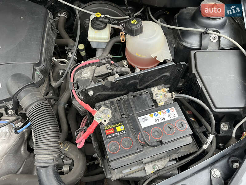 Внедорожник / Кроссовер Dacia Sandero StepWay 2011 в Радивилове фото 35 Внедорожник / Кроссовер Dacia Sandero StepWay 2011 в Радивилове