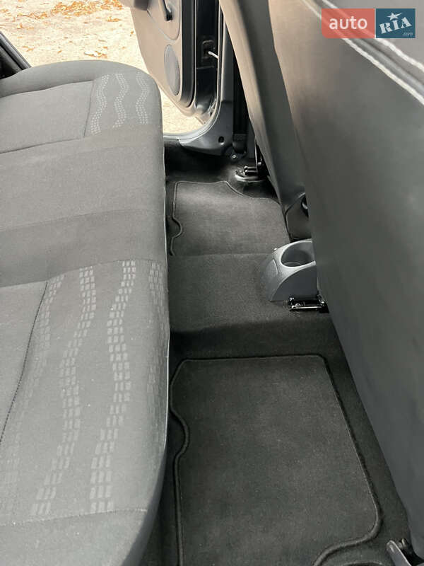 Внедорожник / Кроссовер Dacia Sandero StepWay 2011 в Радивилове фото 74 Внедорожник / Кроссовер Dacia Sandero StepWay 2011 в Радивилове