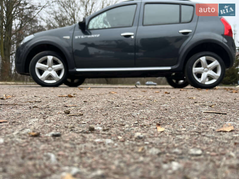 Внедорожник / Кроссовер Dacia Sandero StepWay 2011 в Радивилове фото 161 Внедорожник / Кроссовер Dacia Sandero StepWay 2011 в Радивилове