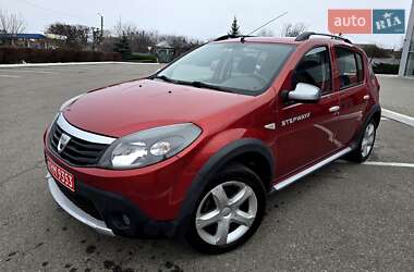Позашляховик / Кросовер Dacia Sandero StepWay 2011 в Полтаві