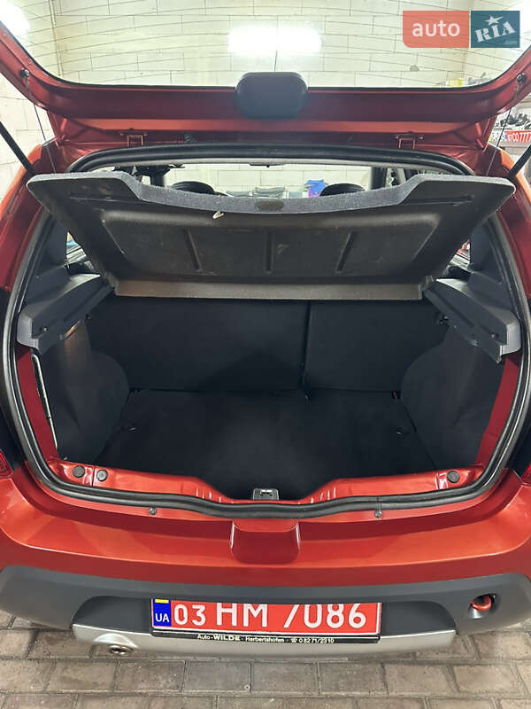 Позашляховик / Кросовер Dacia Sandero StepWay 2011 в Хоролі