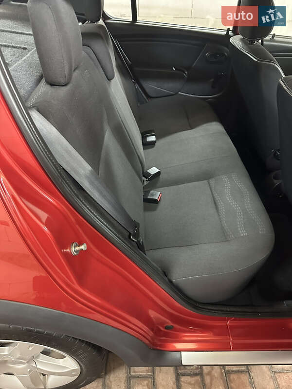 Позашляховик / Кросовер Dacia Sandero StepWay 2011 в Хоролі