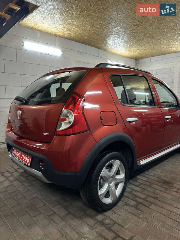 Позашляховик / Кросовер Dacia Sandero StepWay 2011 в Хоролі