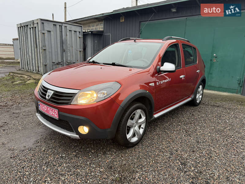 Внедорожник / Кроссовер Dacia Sandero StepWay 2010 в Слобожанском