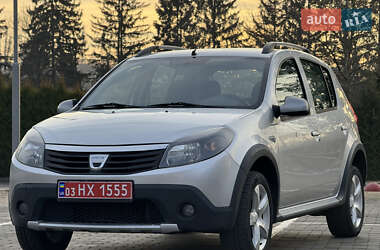 Позашляховик / Кросовер Dacia Sandero StepWay 2010 в Луцьку