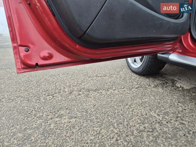 Внедорожник / Кроссовер Dacia Sandero StepWay 2012 в Стрые