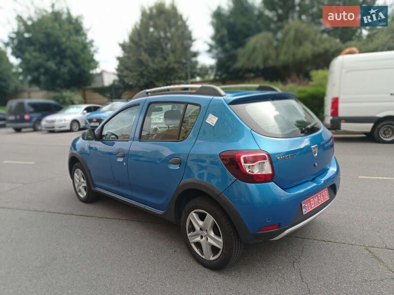 Позашляховик / Кросовер Dacia Sandero StepWay 2012 в Києві