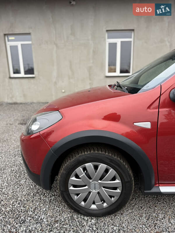 Внедорожник / Кроссовер Dacia Sandero StepWay 2011 в Луцке фото 23 Внедорожник / Кроссовер Dacia Sandero StepWay 2011 в Луцке