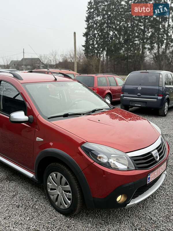 Внедорожник / Кроссовер Dacia Sandero StepWay 2011 в Луцке фото 36 Внедорожник / Кроссовер Dacia Sandero StepWay 2011 в Луцке