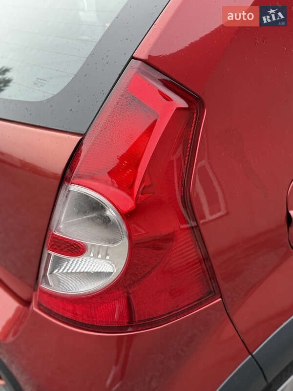 Внедорожник / Кроссовер Dacia Sandero StepWay 2011 в Луцке фото 41 Внедорожник / Кроссовер Dacia Sandero StepWay 2011 в Луцке