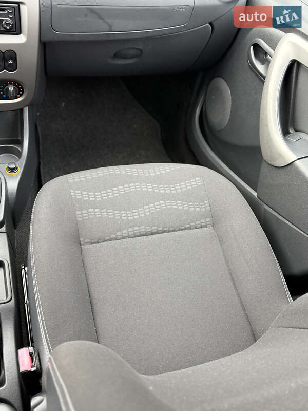 Внедорожник / Кроссовер Dacia Sandero StepWay 2011 в Луцке фото 84 Внедорожник / Кроссовер Dacia Sandero StepWay 2011 в Луцке