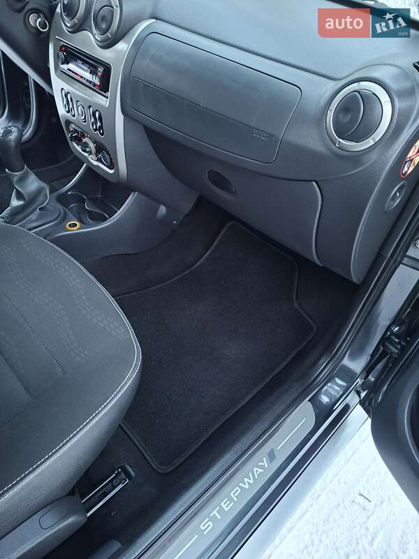 Внедорожник / Кроссовер Dacia Sandero StepWay 2010 в Кролевце фото 52 Внедорожник / Кроссовер Dacia Sandero StepWay 2010 в Кролевце