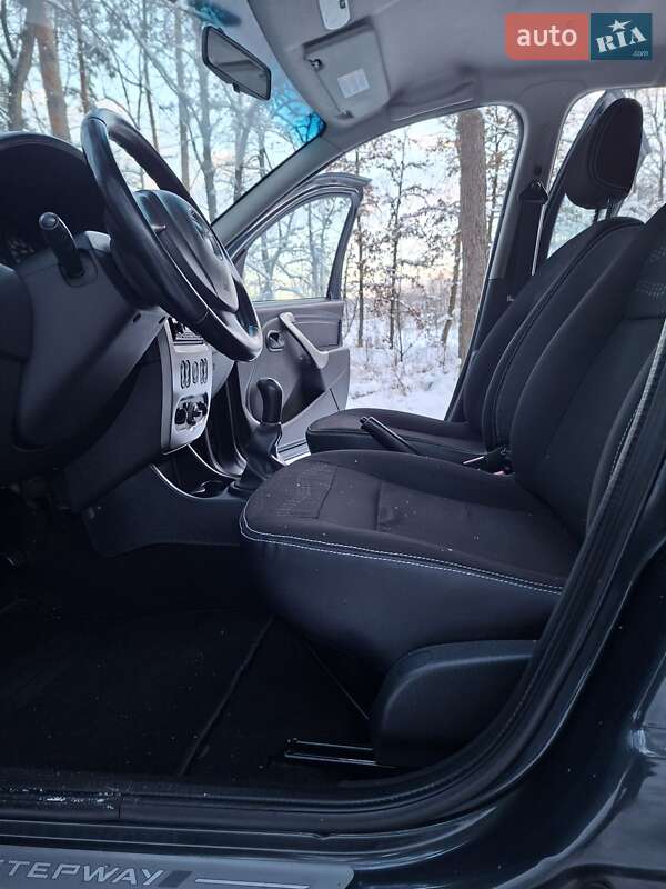 Внедорожник / Кроссовер Dacia Sandero StepWay 2010 в Кролевце фото 64 Внедорожник / Кроссовер Dacia Sandero StepWay 2010 в Кролевце