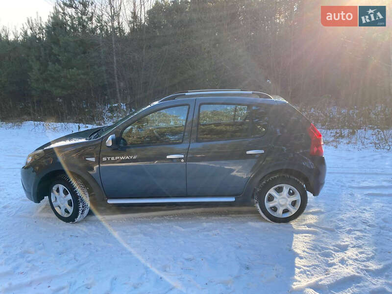 Внедорожник / Кроссовер Dacia Sandero StepWay 2012 в Радивилове фото 31 Внедорожник / Кроссовер Dacia Sandero StepWay 2012 в Радивилове