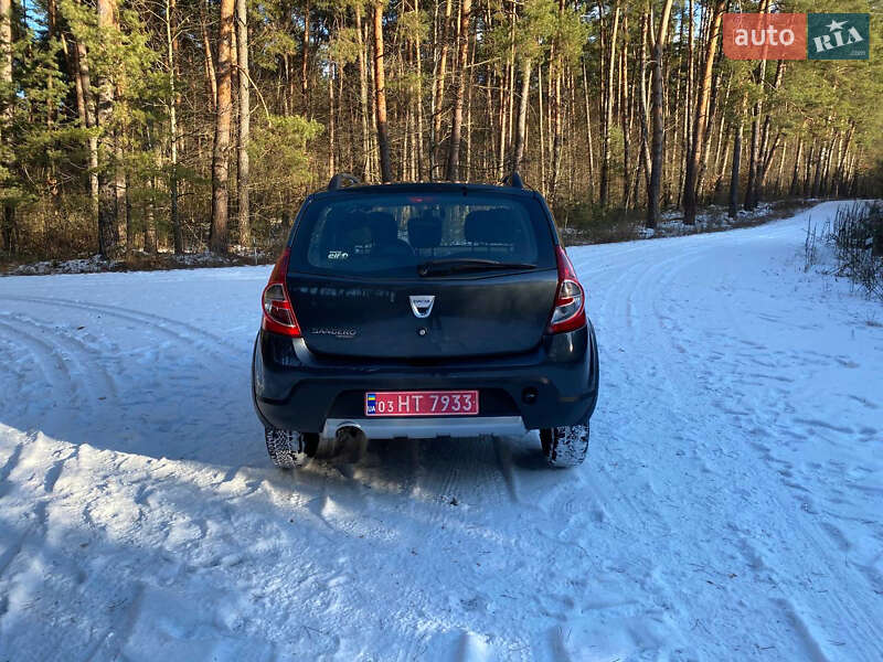 Внедорожник / Кроссовер Dacia Sandero StepWay 2012 в Радивилове фото 37 Внедорожник / Кроссовер Dacia Sandero StepWay 2012 в Радивилове