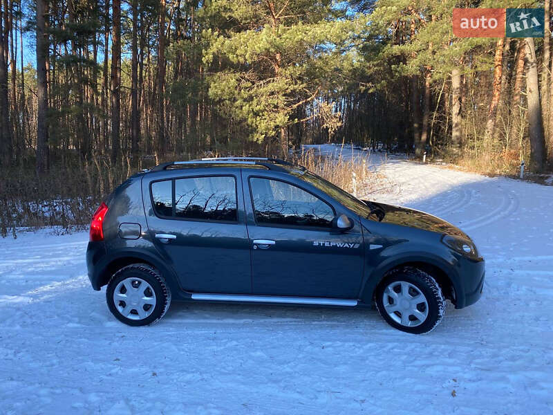 Внедорожник / Кроссовер Dacia Sandero StepWay 2012 в Радивилове фото 43 Внедорожник / Кроссовер Dacia Sandero StepWay 2012 в Радивилове