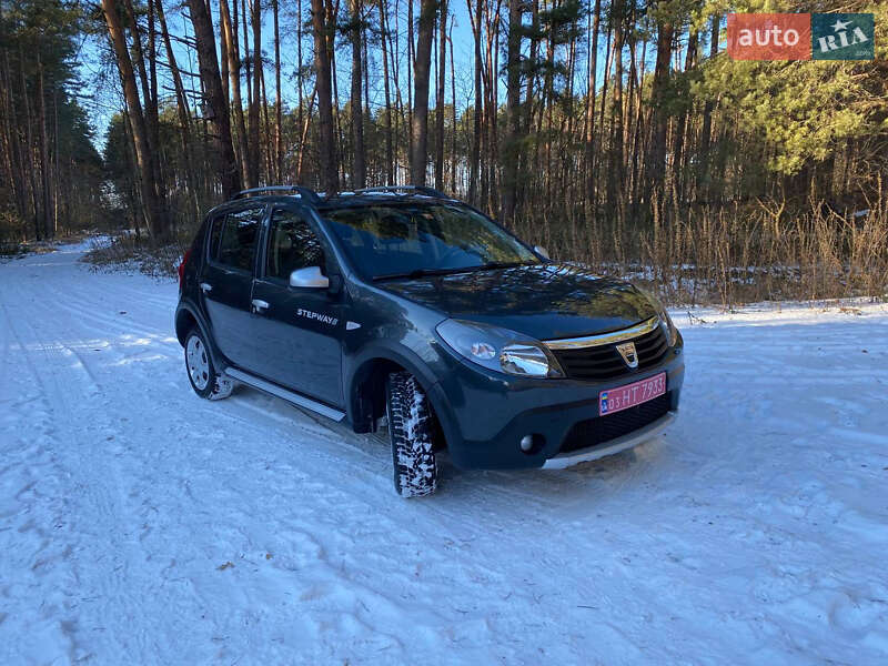 Внедорожник / Кроссовер Dacia Sandero StepWay 2012 в Радивилове фото 47 Внедорожник / Кроссовер Dacia Sandero StepWay 2012 в Радивилове