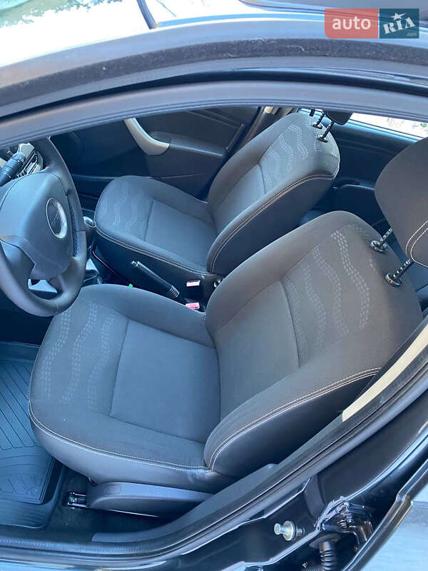 Внедорожник / Кроссовер Dacia Sandero StepWay 2012 в Радивилове фото 51 Внедорожник / Кроссовер Dacia Sandero StepWay 2012 в Радивилове