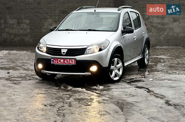 Внедорожник / Кроссовер Dacia Sandero StepWay 2010 в Гадяче