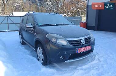 Внедорожник / Кроссовер Dacia Sandero StepWay 2012 в Луцке