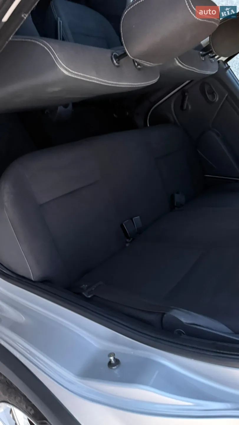 2010 Dacia Sandero - мініатюра 18