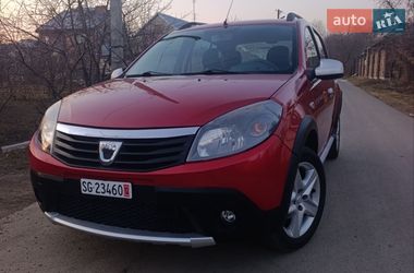 Позашляховик / Кросовер Dacia Sandero StepWay 2012 в Луцьку