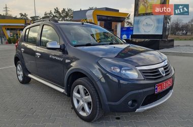 Позашляховик / Кросовер Dacia Sandero StepWay 2012 в Чернігові
