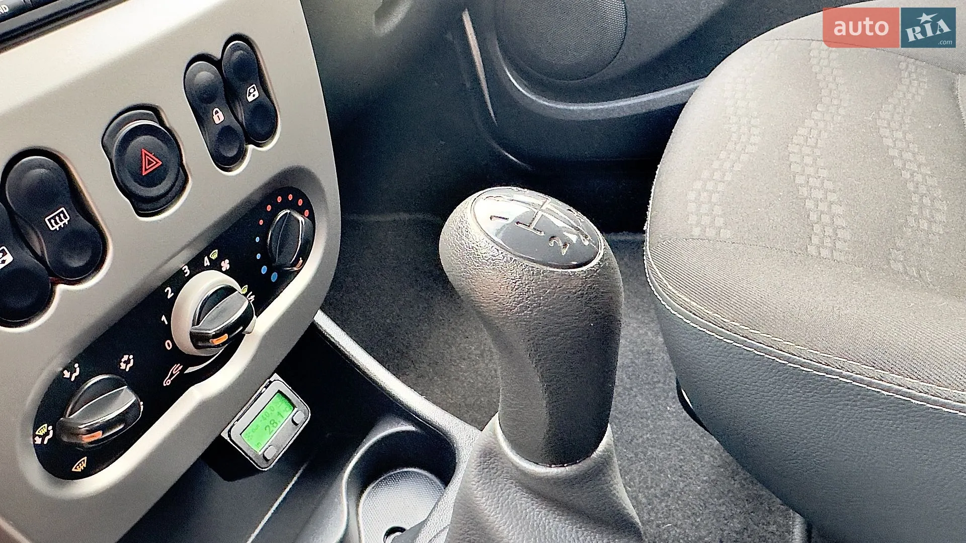 2012 Dacia Sandero - мініатюра 48
