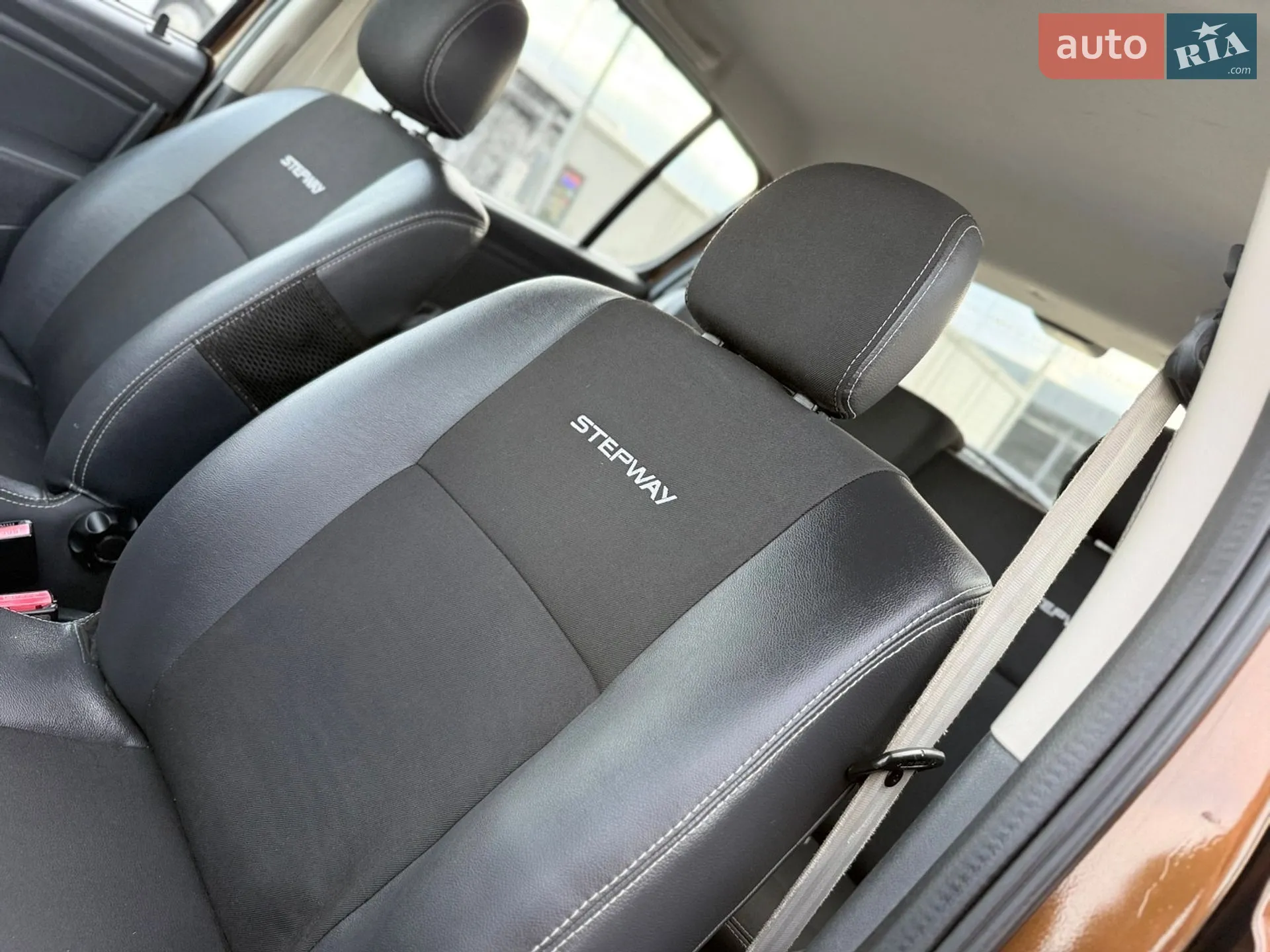 2012 Dacia Sandero - мініатюра 141