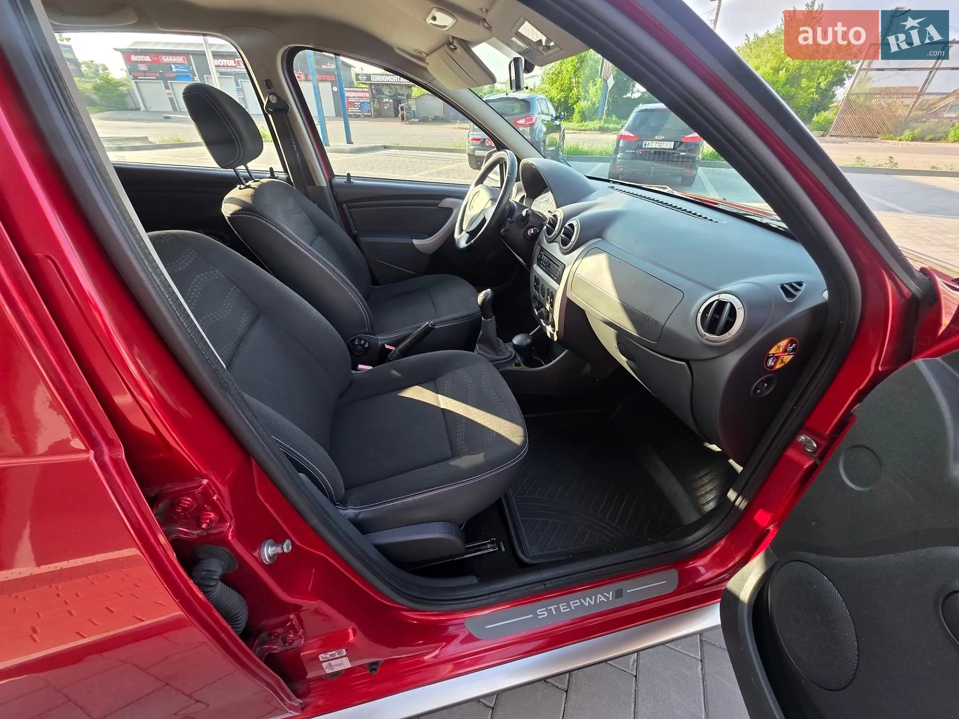 2011 Dacia Sandero - мініатюра 39
