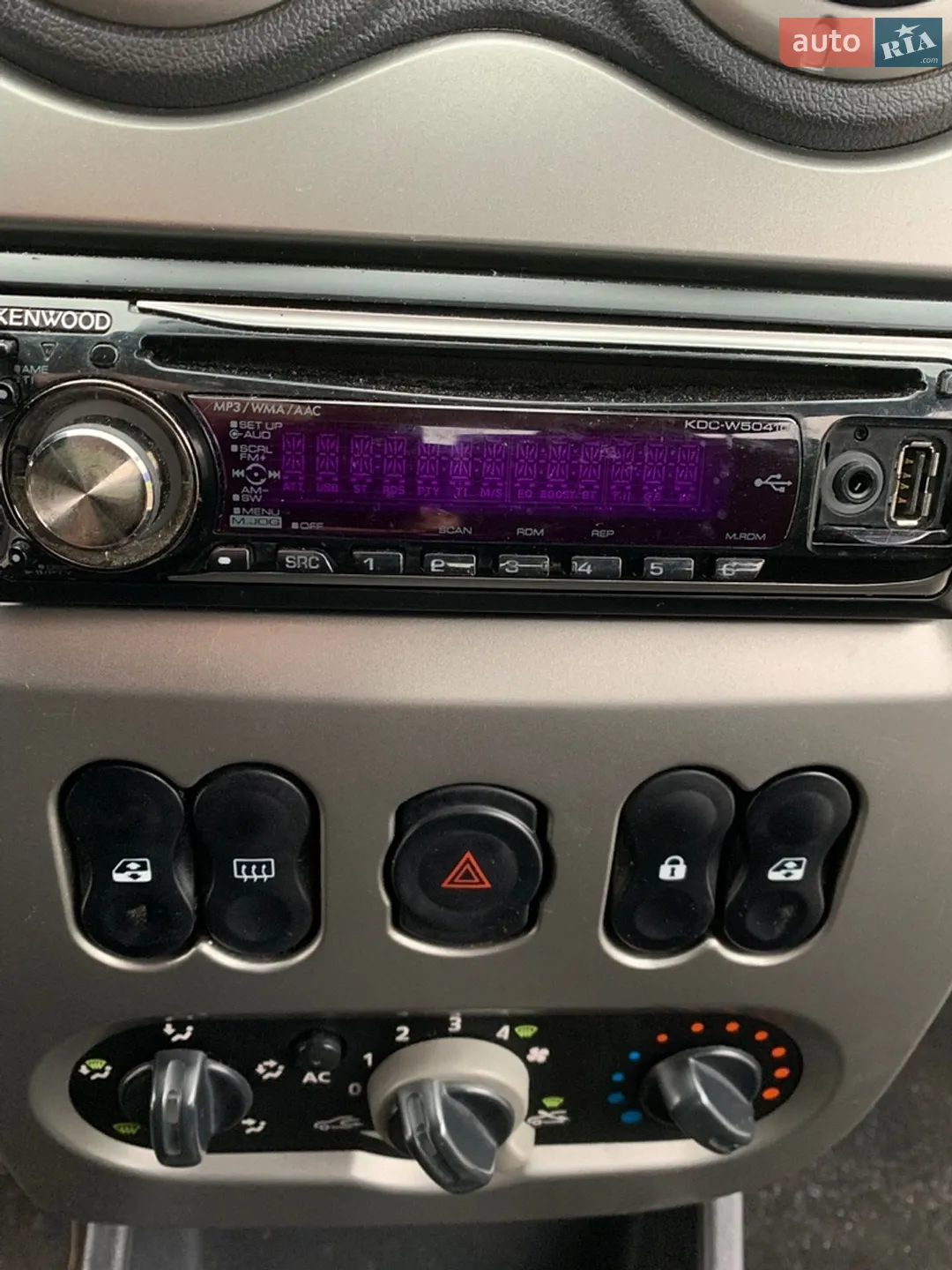 2010 Renault Kangoo - мініатюра 35