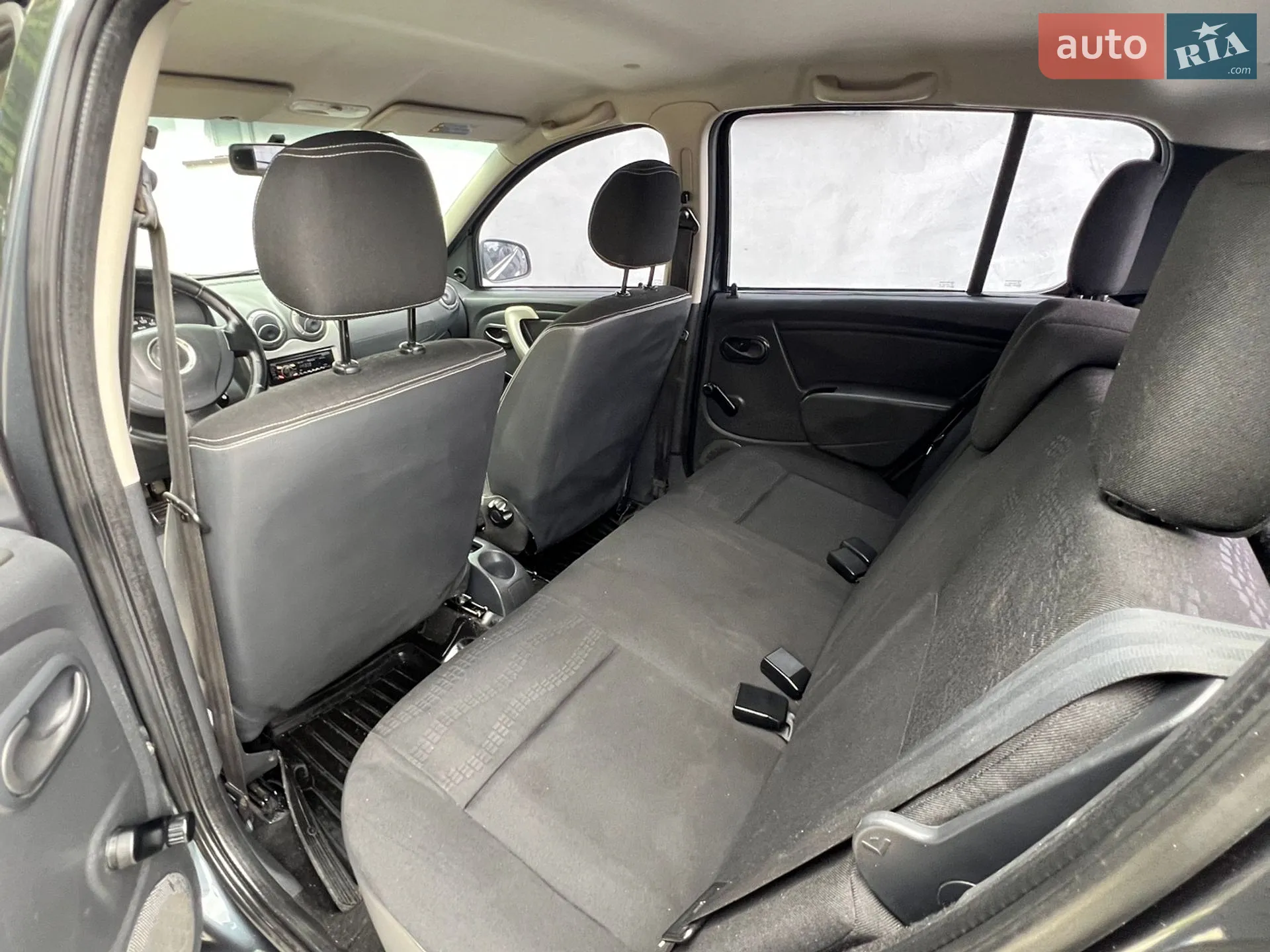 2010 Dacia Sandero - мініатюра 27