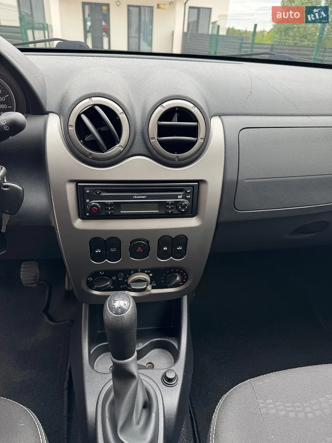 2012 Dacia Sandero - мініатюра 17