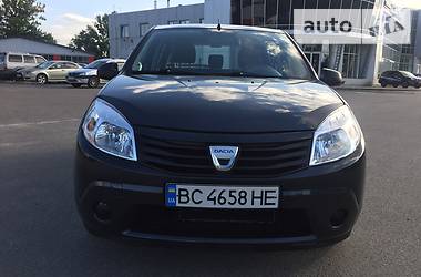 Хэтчбек Dacia Sandero 2011 в Львове