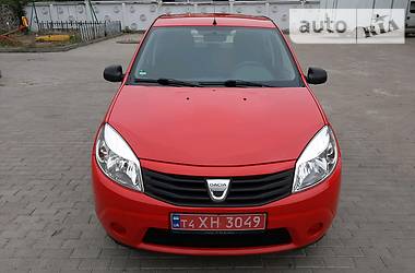 Хэтчбек Dacia Sandero 2009 в Ровно