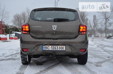 Хэтчбек Dacia Sandero 2018 в Дрогобыче