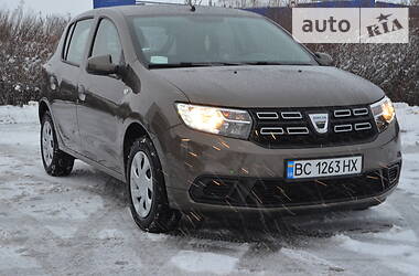 Хэтчбек Dacia Sandero 2018 в Дрогобыче