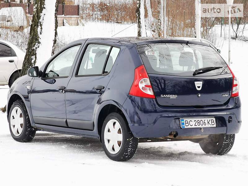 Хетчбек Dacia Sandero 2009 в Золочеві