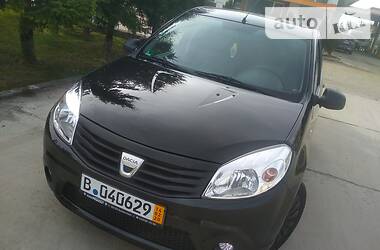 Хэтчбек Dacia Sandero 2009 в Самборе