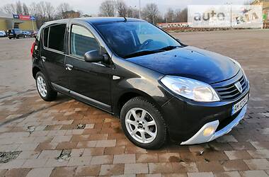 Dacia Sandero 2010