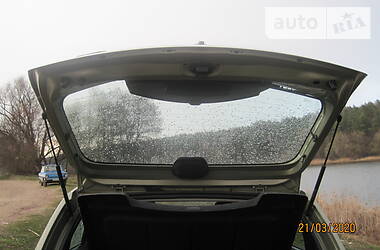Хетчбек Dacia Sandero 2009 в 
