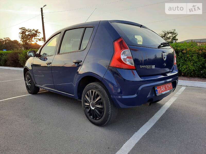 Хетчбек Dacia Sandero 2010 в Полтаві фото 21 Хетчбек Dacia Sandero 2010 в Полтаві